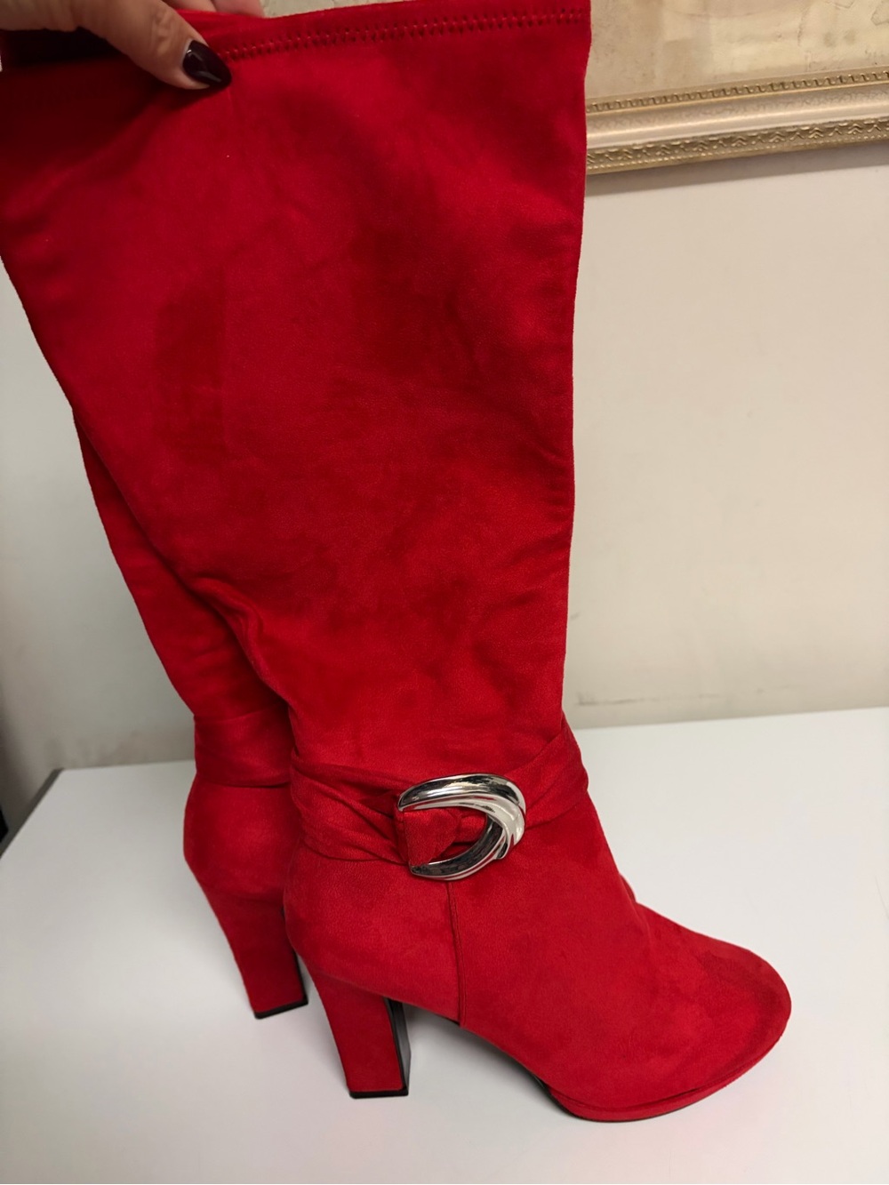 Impo Orina Women’s Red Stretch Wide Calf Faux Suede Boot Sz 8.5 Faux Buckle NWOT